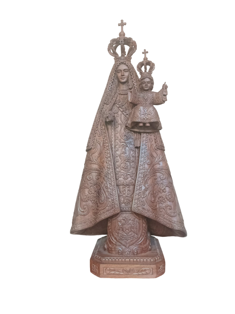 Virgen del Carmen Patrona de Chile
Madera: Nogal
Tamaño: 69 cm